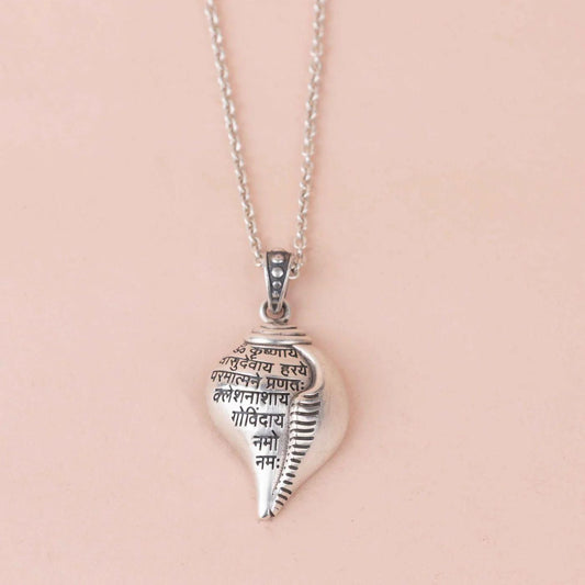 Shri Krishna Shankha Pendant with Chain Jewellery