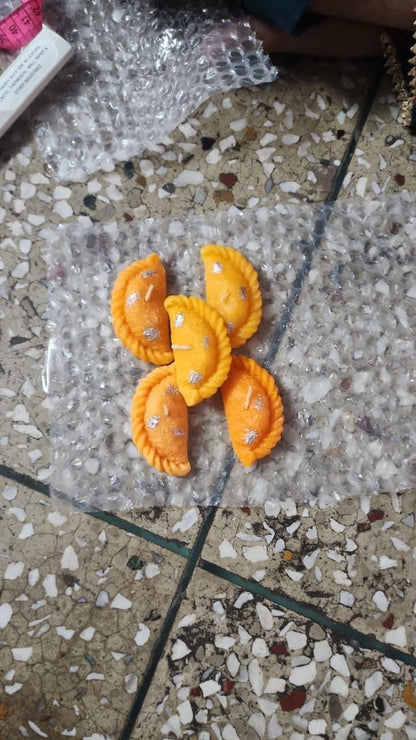 Gujiya Shape Candle Pack of 5