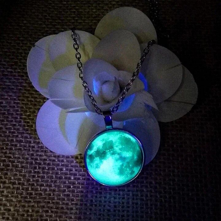 New Glowing Moon Necklace Jewellery