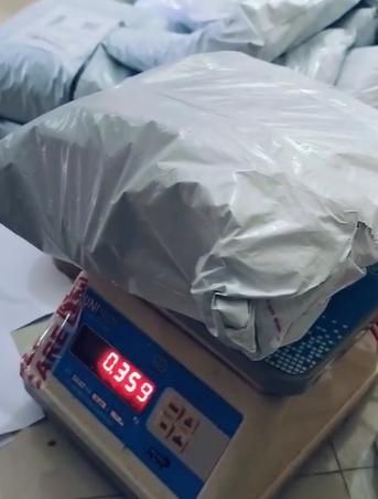 Saree Cover - Solid Non Woven Saree Cover for Wardrobe (Pack of 6) Home Essentials