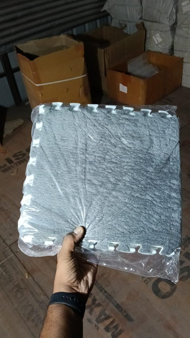 Interlocking Carpet Tiles Mat (6pc) Home Essentials